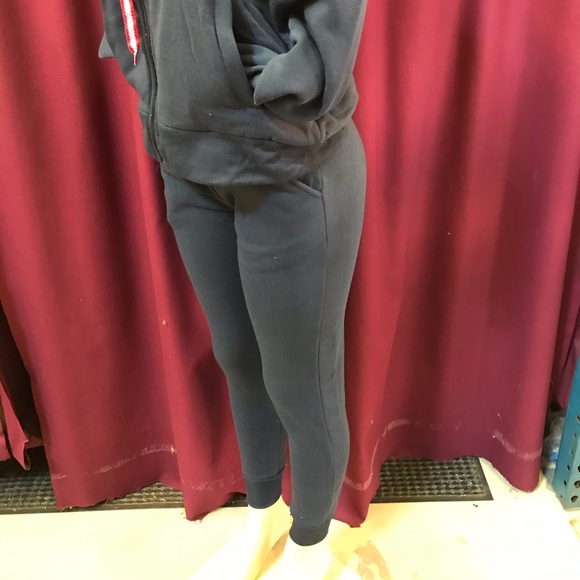 Retro Sherpa Sweatshirt and Sweatpants - Picture 3 of 6